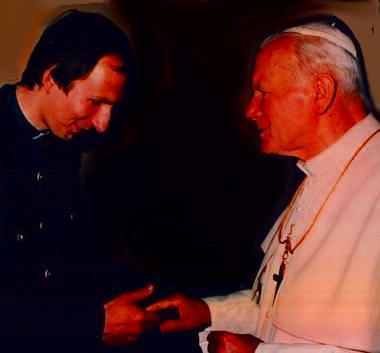 Seine Heiligkeit Papst Johannes Paul II. empf&auml;ngt in einer Gruppe von Seminaristen unter der F&uuml;hrung des Wiener Kardinals auch den Theologen Alexander Pytlik. Beten wir zum 25j&auml;hrigen Thronjubil&auml;um f&uuml;r unseren Heiligen Vater!